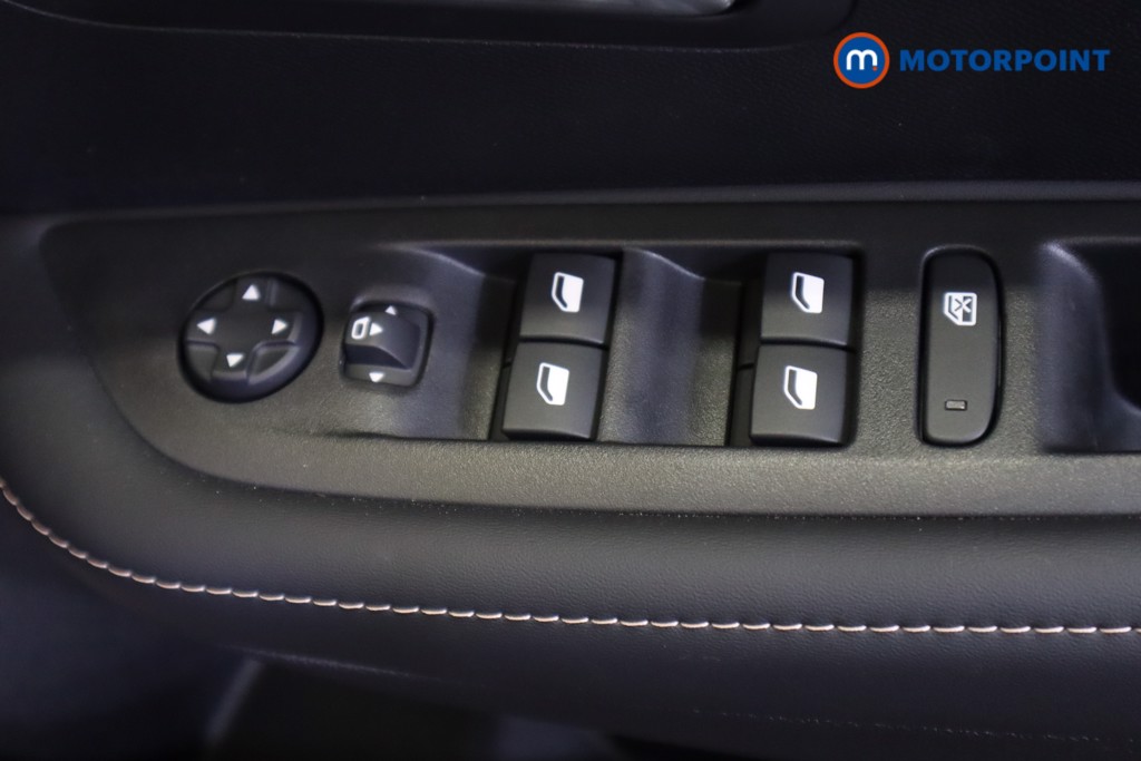 Peugeot 208 Allure Automatic Petrol-Electric Hybrid Hatchback - Stock Number (1559349) - 9th supplementary image