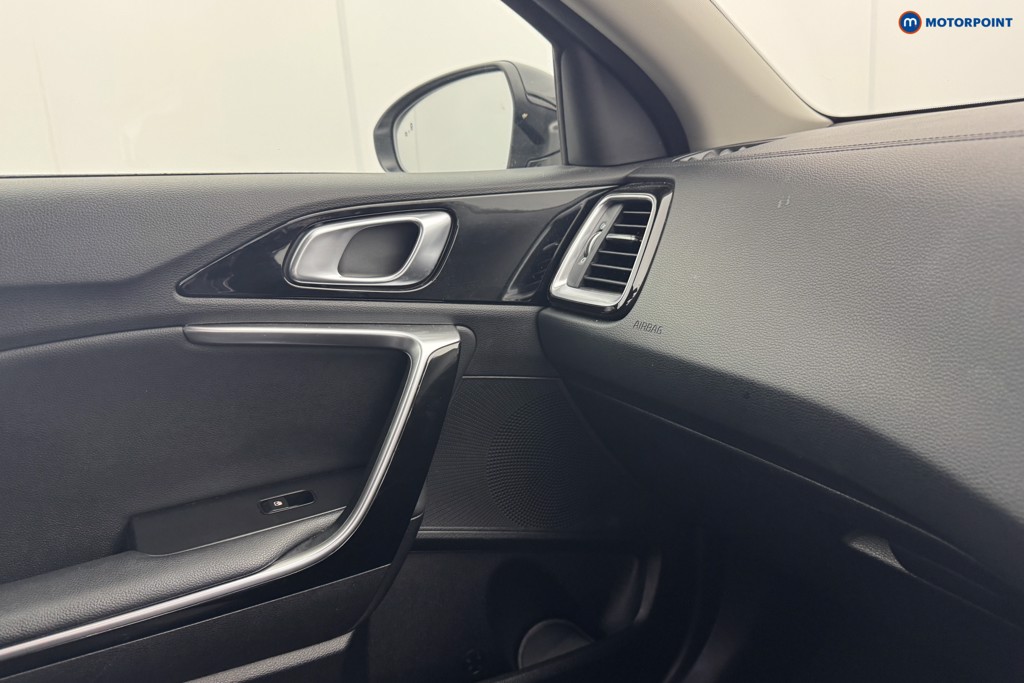 KIA Xceed 4 Automatic Petrol Hatchback - Stock Number (1559438) - 15th supplementary image