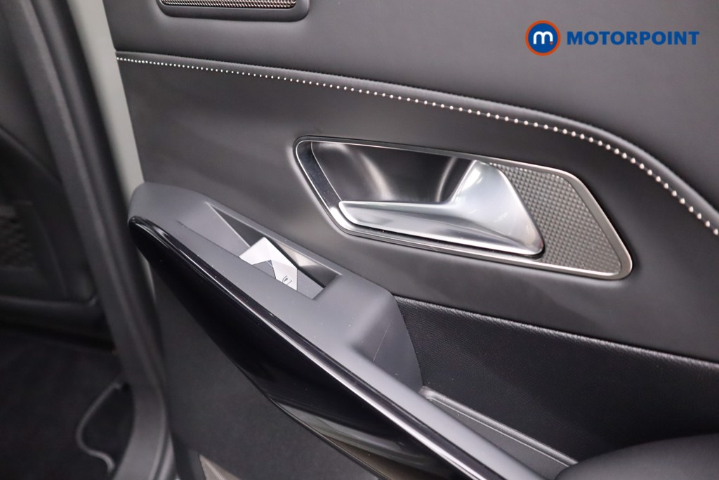 DS Ds 7 Opera Automatic Petrol Plug-In Hybrid SUV - Stock Number (1559507) - 9th supplementary image