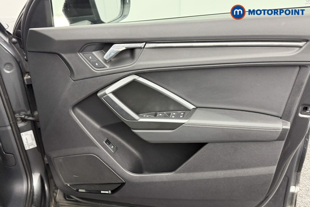 Audi Q3 Black Edition Automatic Petrol SUV - Stock Number (1559519) - 17th supplementary image