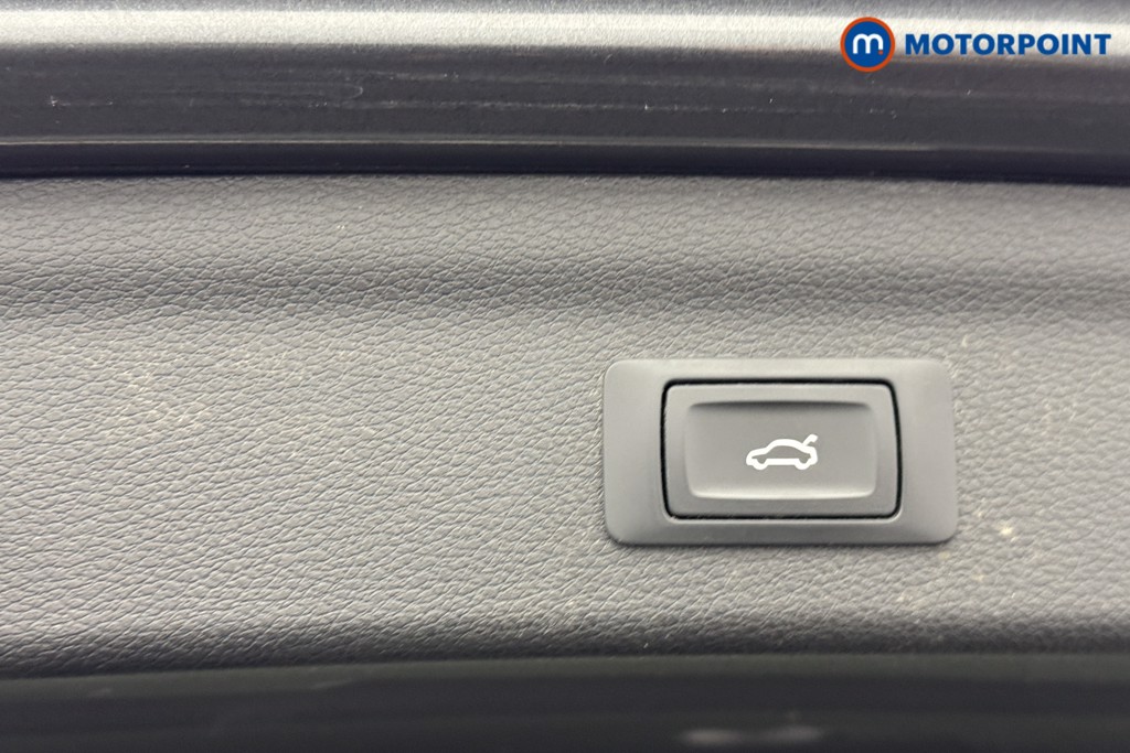 Audi Q3 Black Edition Automatic Petrol SUV - Stock Number (1559519) - 23rd supplementary image