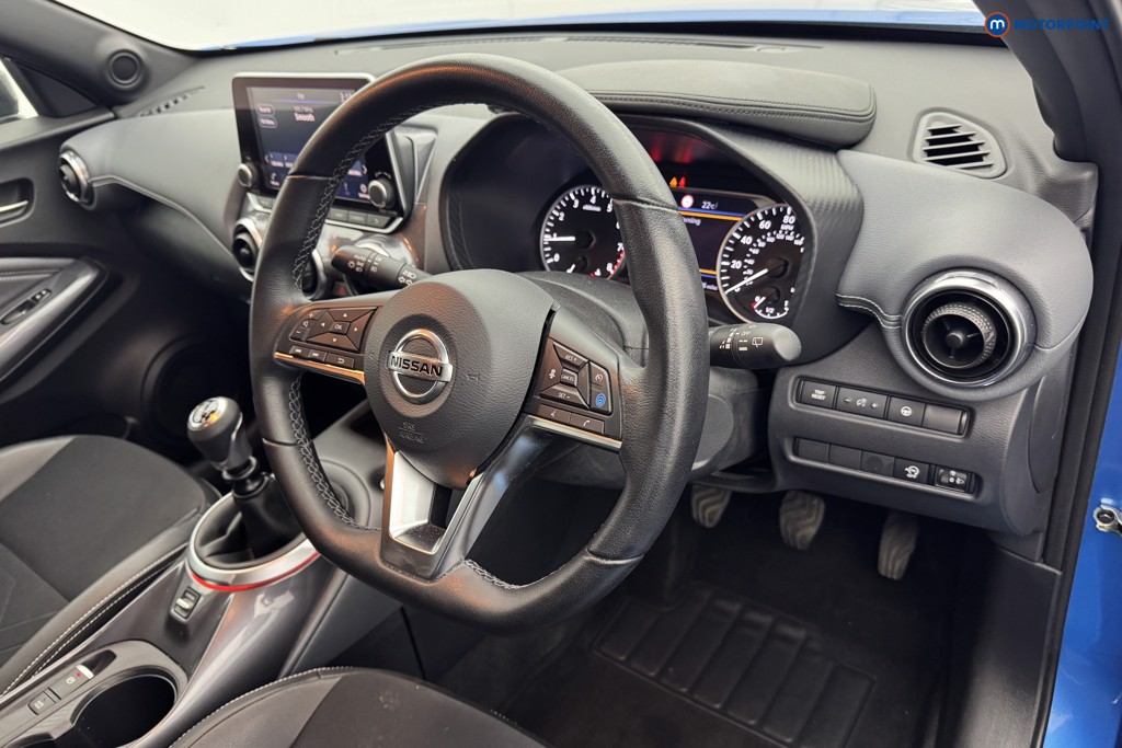 Nissan Juke Tekna Manual Petrol SUV - Stock Number (1559537) - 7th supplementary image