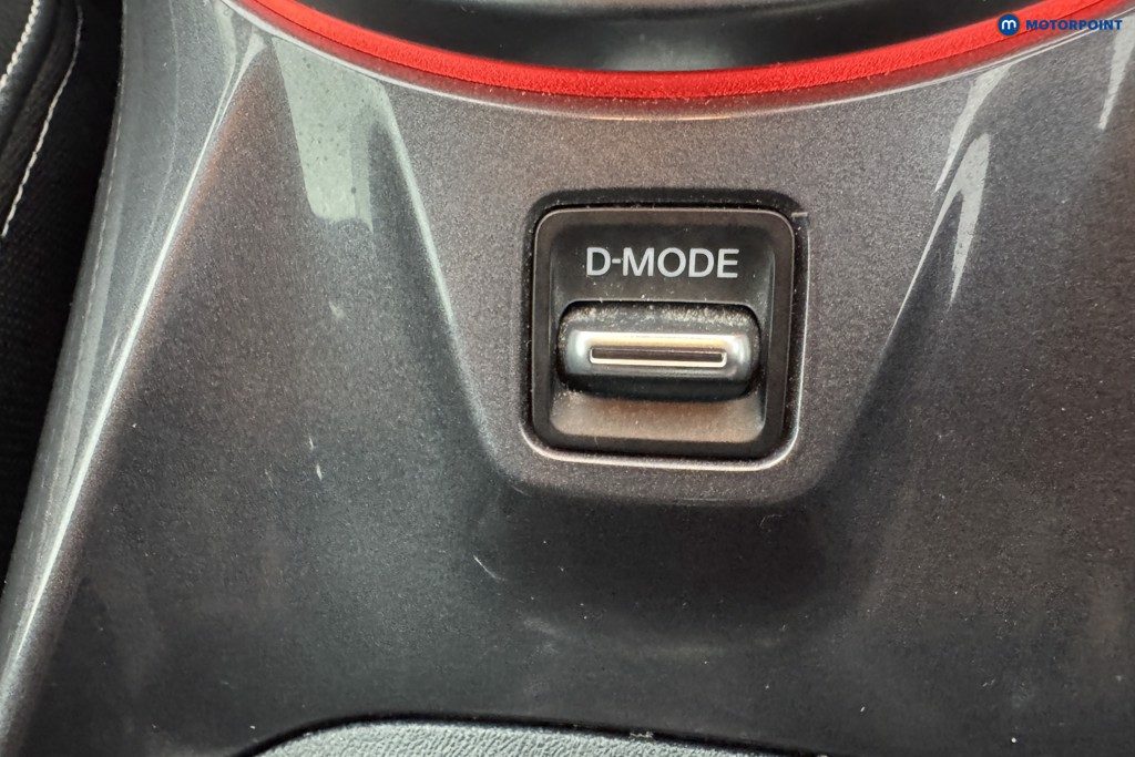 Nissan Juke Tekna Manual Petrol SUV - Stock Number (1559537) - 13th supplementary image