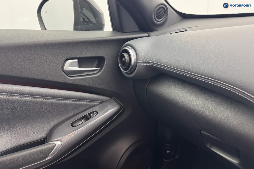 Nissan Juke Tekna Manual Petrol SUV - Stock Number (1559537) - 18th supplementary image