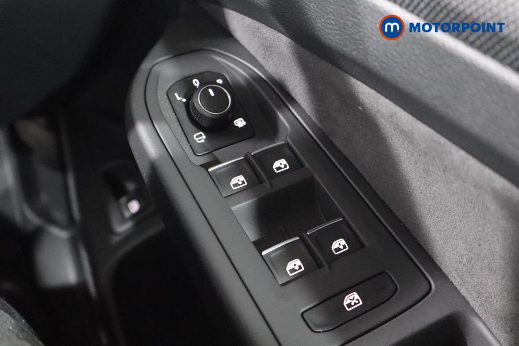Volkswagen Golf GTE Automatic Petrol Plug-In Hybrid Hatchback - Stock Number (1559669) - 12th supplementary image