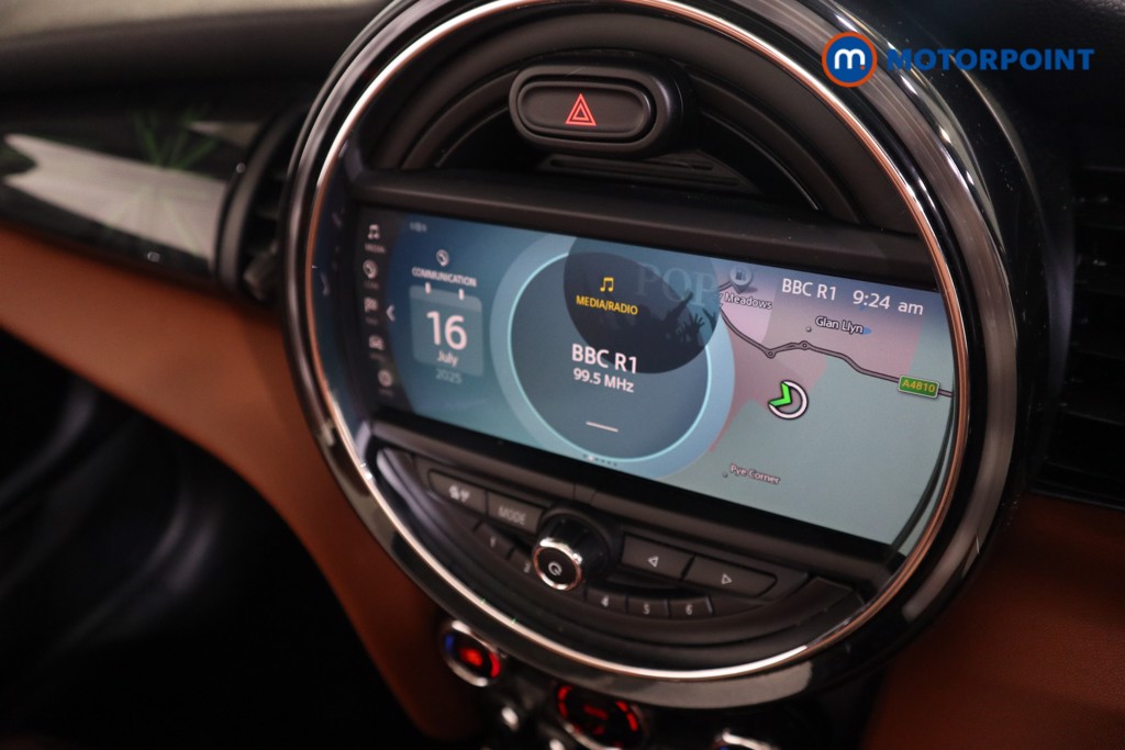 Mini Convertible Cooper Exclusive Manual Petrol Convertible - Stock Number (1559750) - 6th supplementary image
