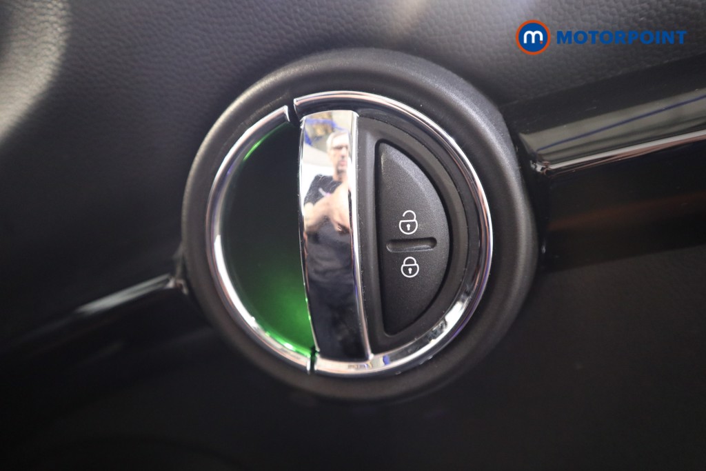 Mini Convertible Cooper Exclusive Manual Petrol Convertible - Stock Number (1559750) - 12th supplementary image
