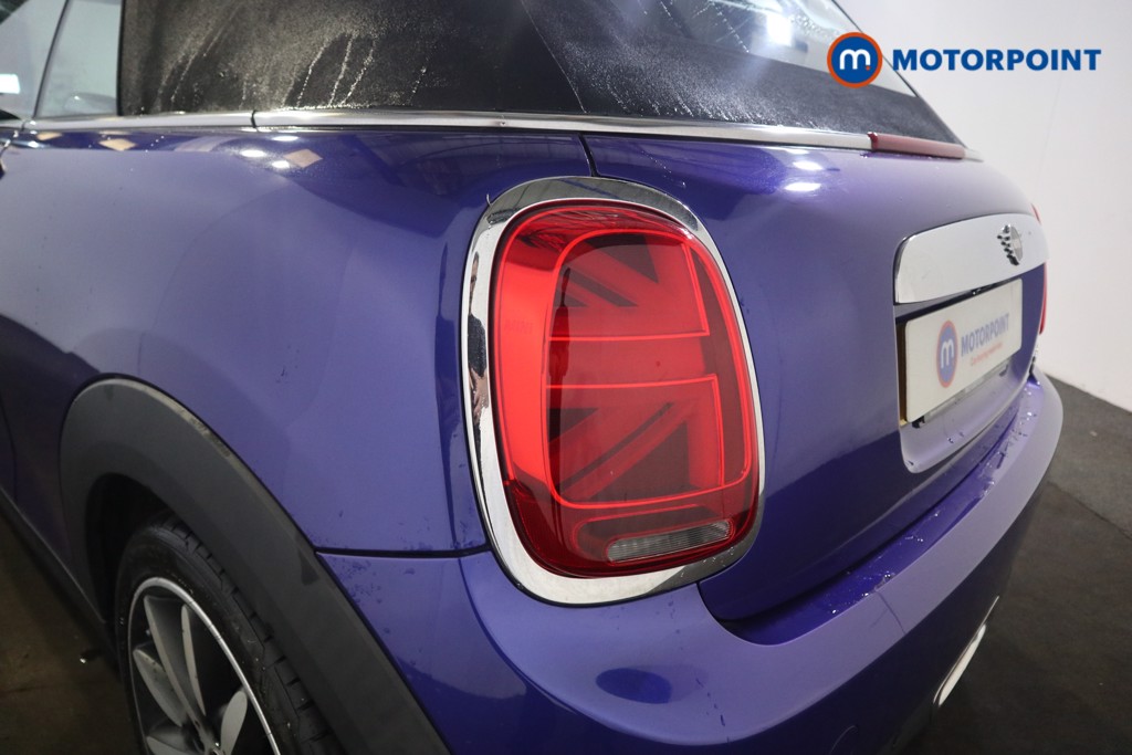 Mini Convertible Cooper Exclusive Manual Petrol Convertible - Stock Number (1559750) - 23rd supplementary image