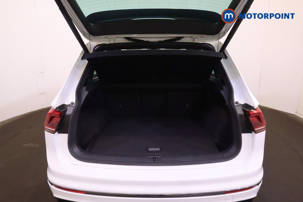 Volkswagen Tiguan R-Line Tech Automatic Diesel SUV - Stock Number (1559823) - 15th supplementary image