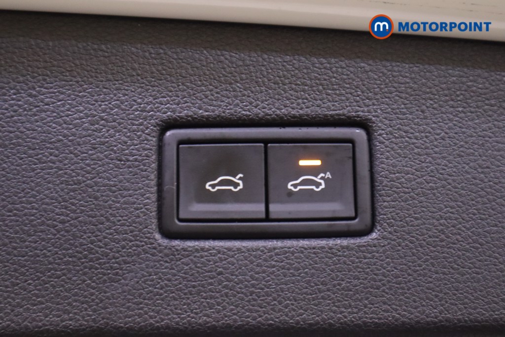 Volkswagen Tiguan R-Line Tech Automatic Diesel SUV - Stock Number (1559823) - 16th supplementary image