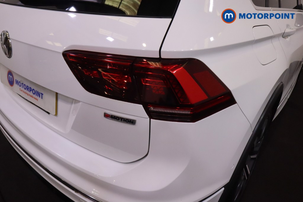 Volkswagen Tiguan R-Line Tech Automatic Diesel SUV - Stock Number (1559823) - 23rd supplementary image