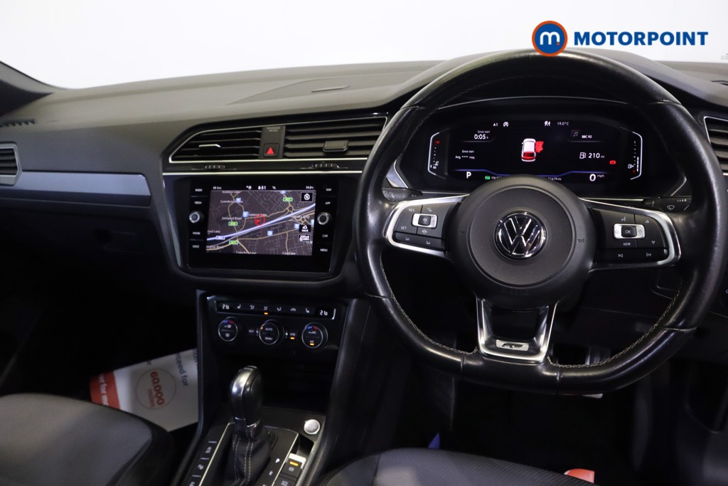Volkswagen Tiguan R-Line Tech Automatic Diesel SUV - Stock Number (1559823) - 1st supplementary image