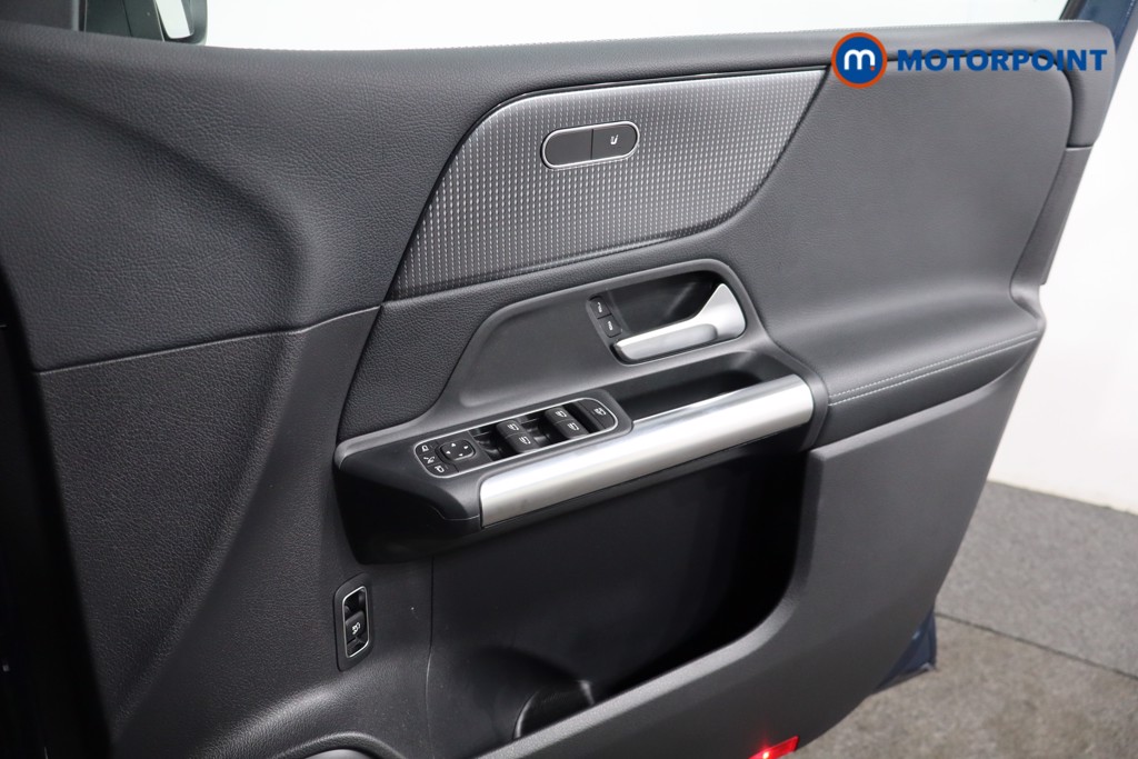 Mercedes-Benz B Class Sport Automatic Diesel Hatchback - Stock Number (1559919) - 24th supplementary image