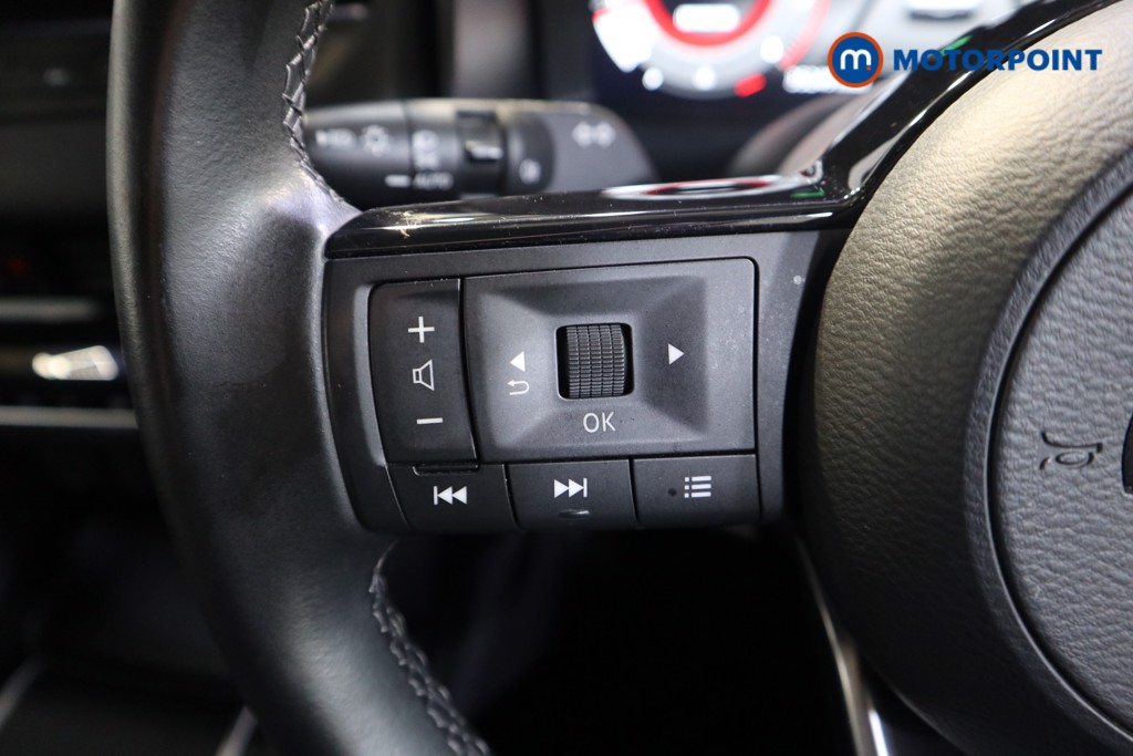 Nissan Qashqai N-Connecta Manual Petrol SUV - Stock Number (1559978) - 3rd supplementary image