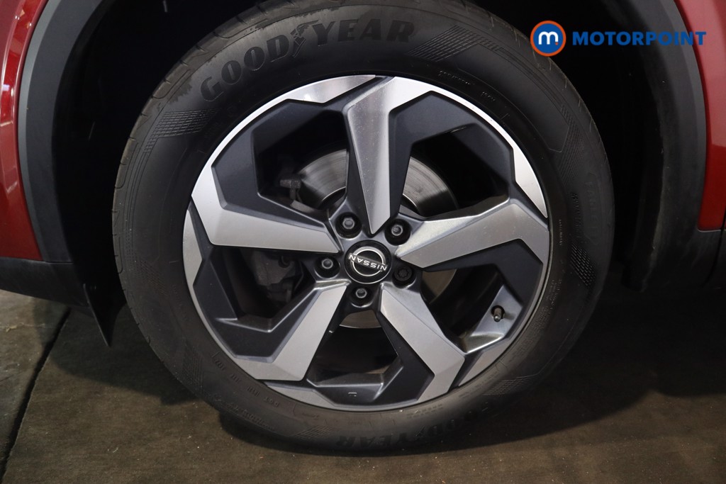 Nissan Qashqai N-Connecta Manual Petrol SUV - Stock Number (1559978) - 16th supplementary image