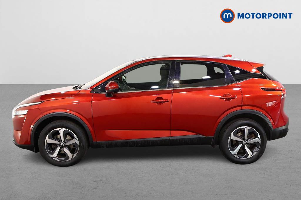 Nissan Qashqai N-Connecta Manual Petrol SUV - Stock Number (1559978) - Passenger side