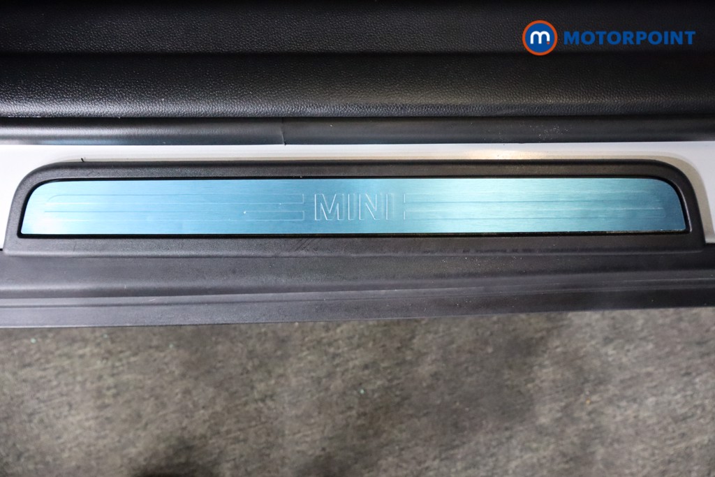 Mini Countryman Cooper Classic Manual Petrol SUV - Stock Number (1560005) - 17th supplementary image