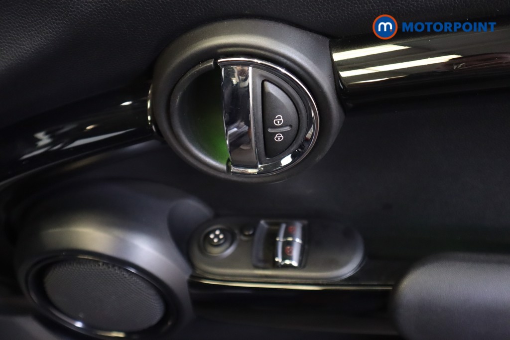 Mini Hatchback Cooper S Classic Automatic Petrol Hatchback - Stock Number (1560106) - 8th supplementary image
