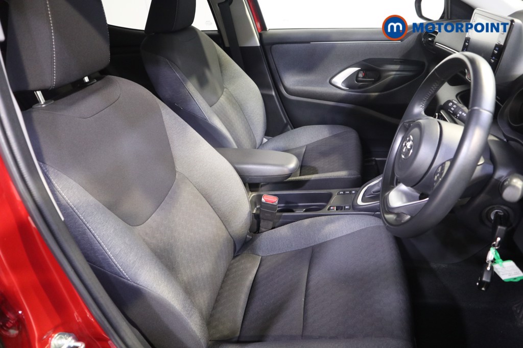 Toyota Yaris Design Automatic Petrol-Electric Hybrid Hatchback - Stock Number (1560136) - 10th supplementary image