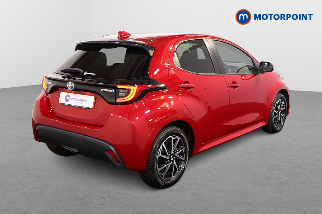 Toyota Yaris Design Automatic Petrol-Electric Hybrid Hatchback - Stock Number (1560136) - Drivers side rear corner