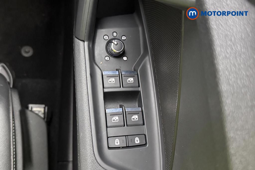 Audi A3 S Line Automatic Petrol Hatchback - Stock Number (1560244) - 24th supplementary image