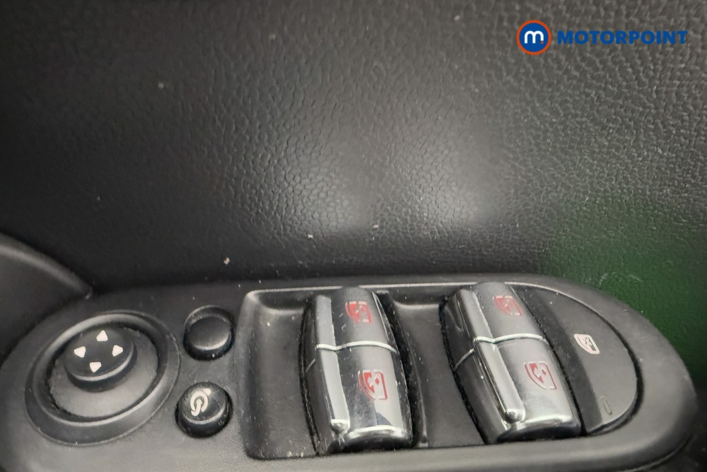 Mini Hatchback Cooper Automatic Petrol Hatchback - Stock Number (1560255) - 16th supplementary image