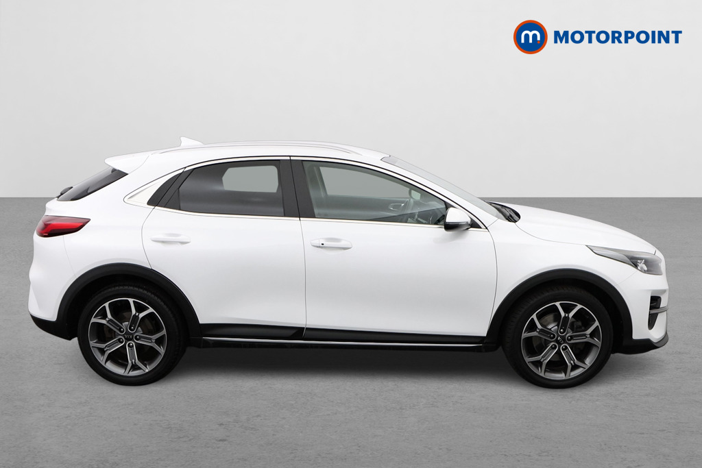 KIA Xceed 3 Manual Petrol Hatchback - Stock Number (1560873) - Drivers side