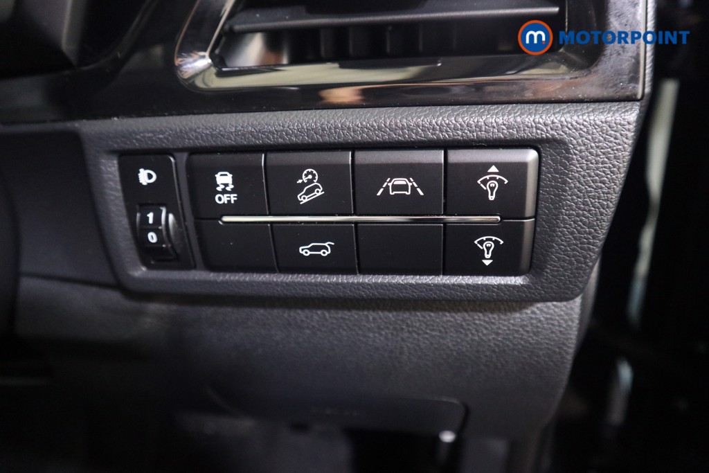 Ssangyong Korando Ultimate Automatic Electric SUV - Stock Number (1561072) - 9th supplementary image