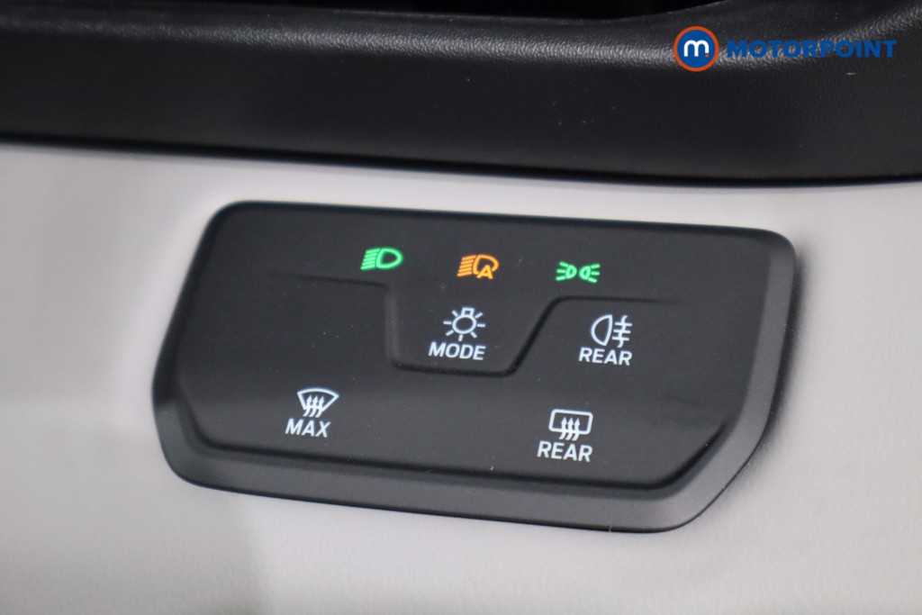 Ford Explorer Select Automatic Electric SUV - Stock Number (1561359) - 21st supplementary image