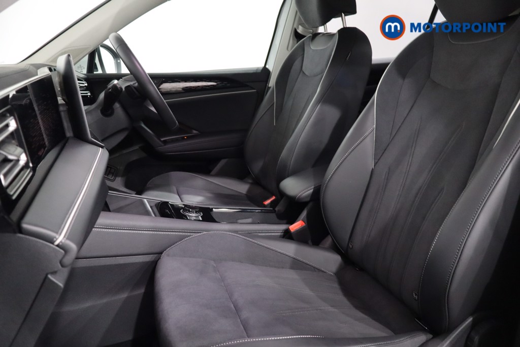 Volkswagen Tiguan Elegance Automatic Petrol Plug-In Hybrid SUV - Stock Number (1561452) - 4th supplementary image