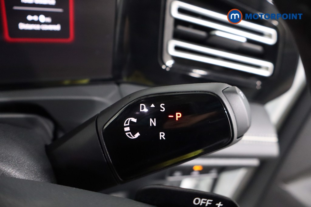 Volkswagen Tiguan Elegance Automatic Petrol Plug-In Hybrid SUV - Stock Number (1561452) - 14th supplementary image
