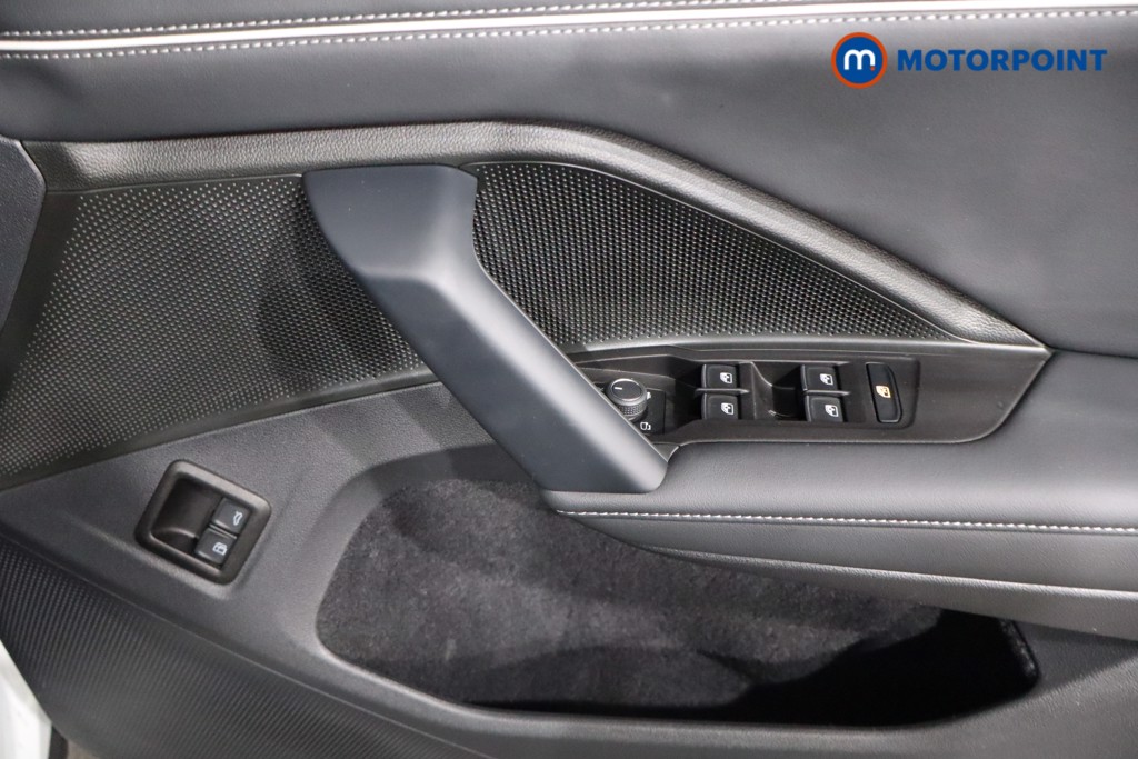 Volkswagen Tiguan Elegance Automatic Petrol Plug-In Hybrid SUV - Stock Number (1561452) - 19th supplementary image