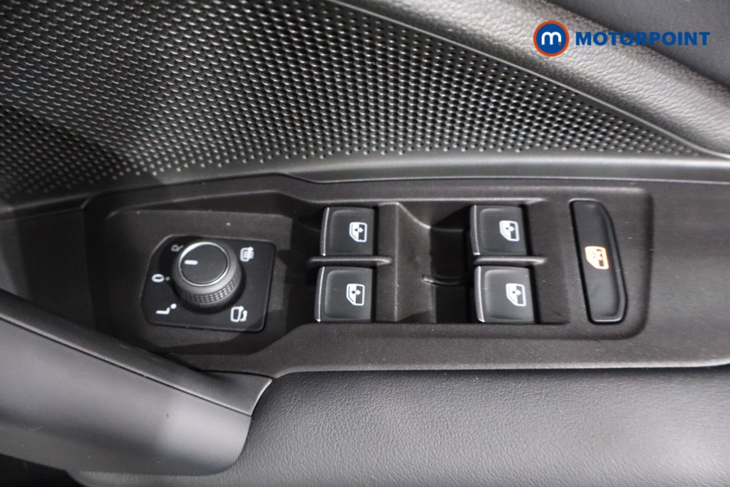 Volkswagen Tiguan Elegance Automatic Petrol Plug-In Hybrid SUV - Stock Number (1561452) - 20th supplementary image