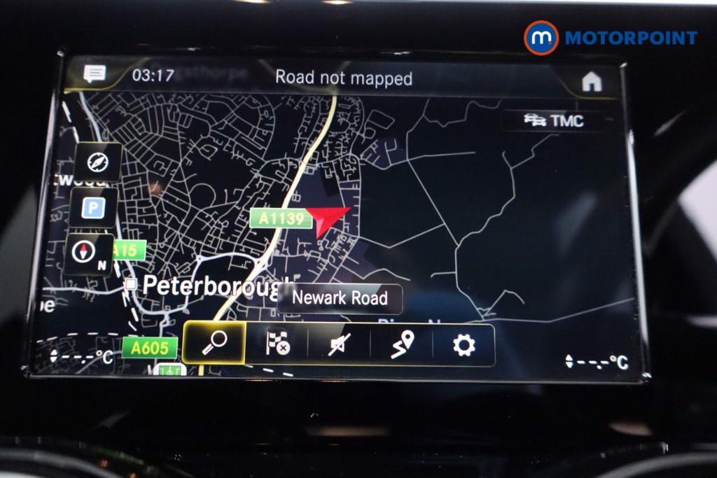 Mercedes-Benz GLB Amg Line Automatic Petrol SUV - Stock Number (1561818) - 2nd supplementary image