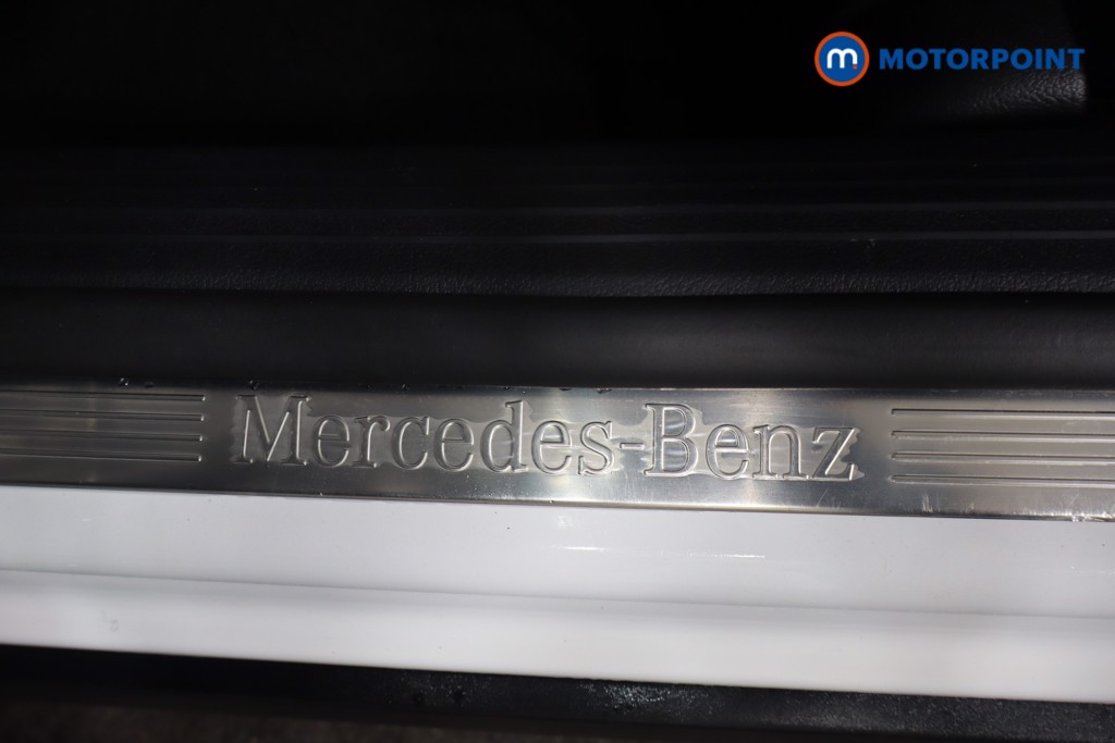 Mercedes-Benz GLB Amg Line Automatic Petrol SUV - Stock Number (1561818) - 24th supplementary image