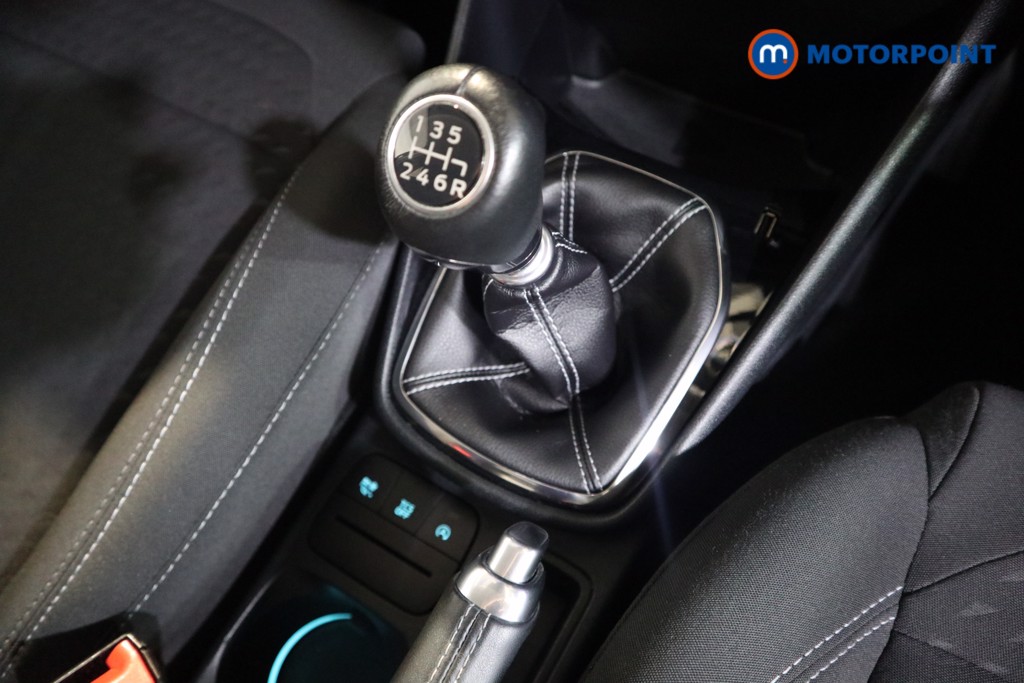 Ford Fiesta Titanium Manual Petrol Hatchback - Stock Number (1561829) - 8th supplementary image