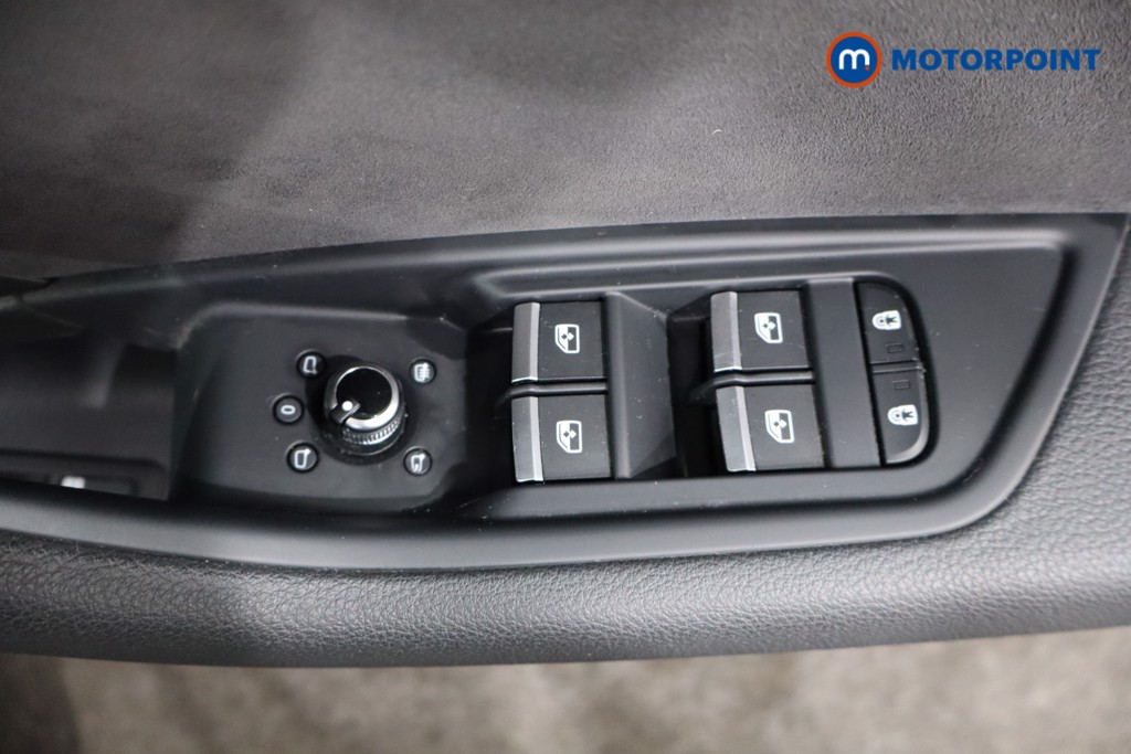Audi A4 Black Edition Automatic Diesel Estate - Stock Number (1562122) - 19th supplementary image