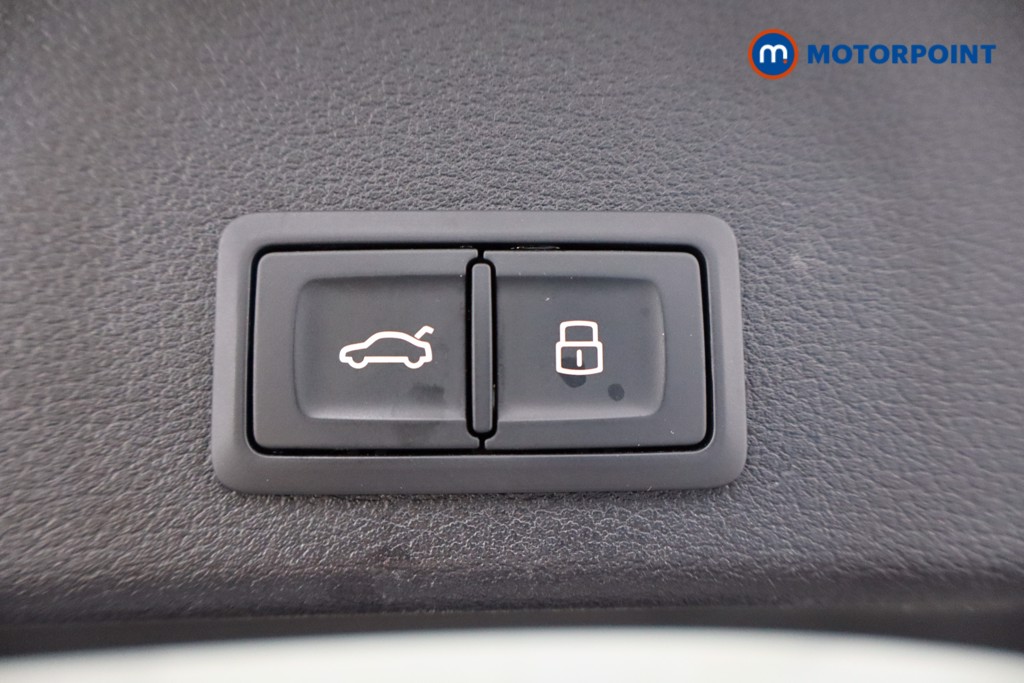 Audi A4 Black Edition Automatic Diesel Estate - Stock Number (1562122) - 35th supplementary image