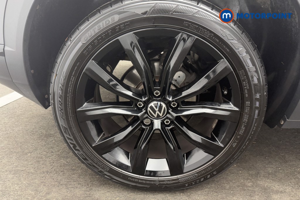 Volkswagen T-Roc Black Edition Manual Petrol SUV - Stock Number (1562143) - 17th supplementary image