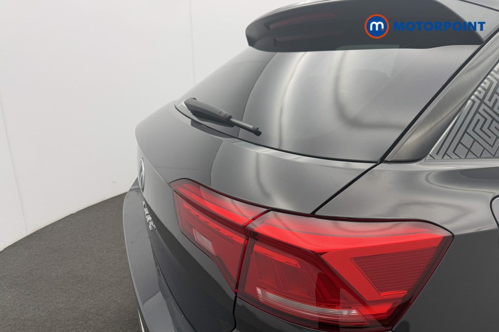 Volkswagen T-Roc Black Edition Manual Petrol SUV - Stock Number (1562143) - 22nd supplementary image