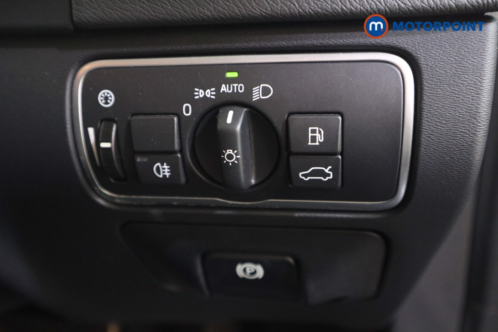 Volvo V60 Se Lux Nav Manual Diesel Estate - Stock Number (1562174) - 9th supplementary image