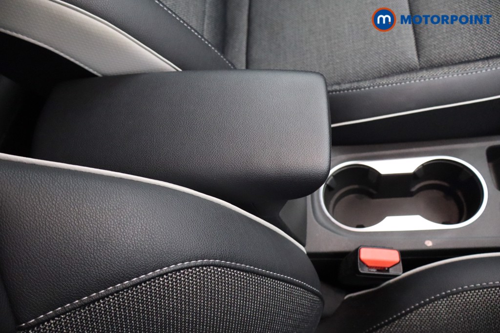 Renault Captur Bose Launch Edition Automatic Petrol SUV - Stock Number (1562326) - 7th supplementary image