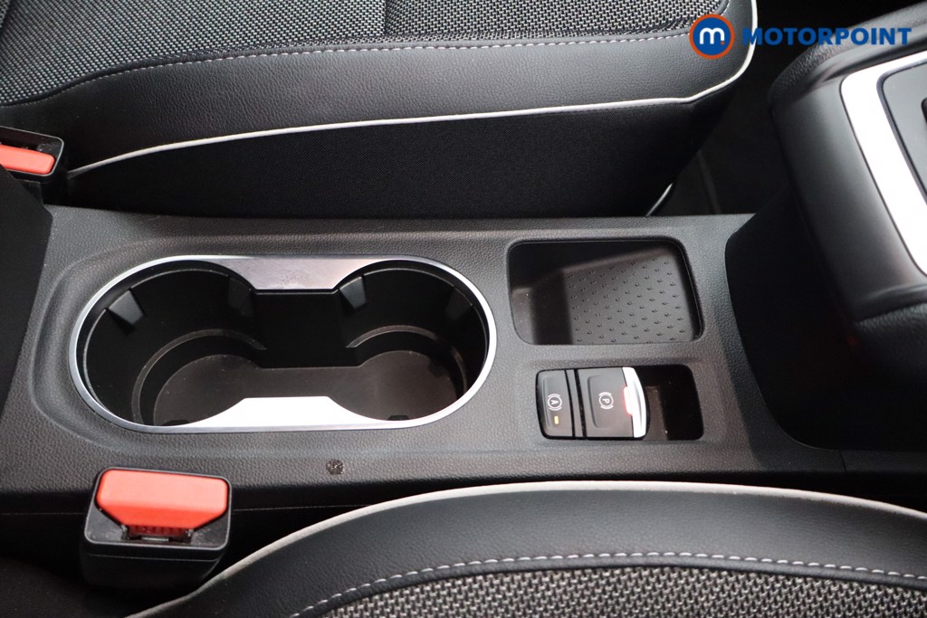 Renault Captur Bose Launch Edition Automatic Petrol SUV - Stock Number (1562326) - 9th supplementary image