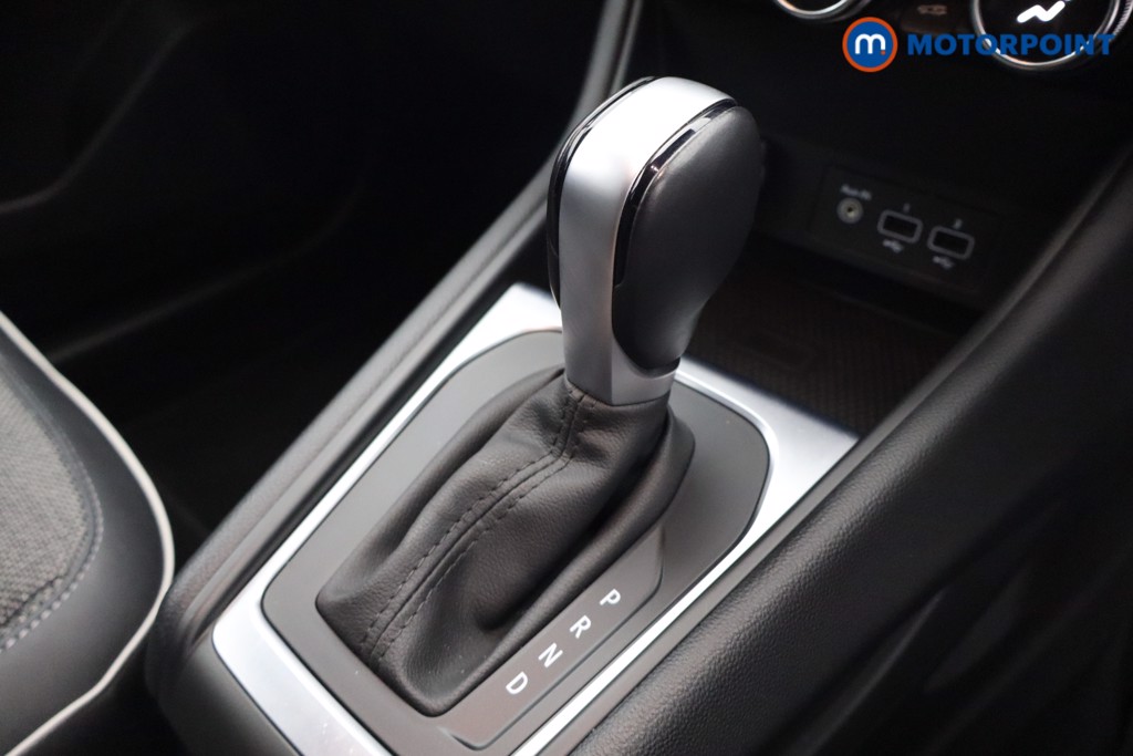 Renault Captur Bose Launch Edition Automatic Petrol SUV - Stock Number (1562326) - 10th supplementary image
