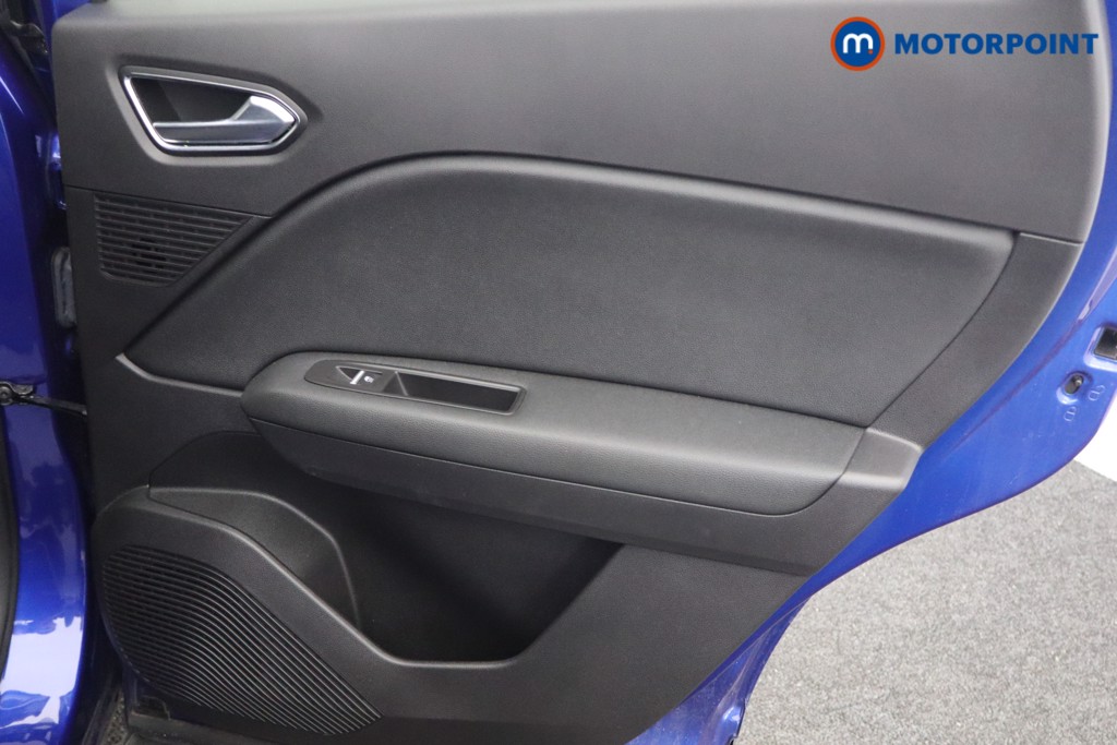 Renault Captur Bose Launch Edition Automatic Petrol SUV - Stock Number (1562326) - 19th supplementary image