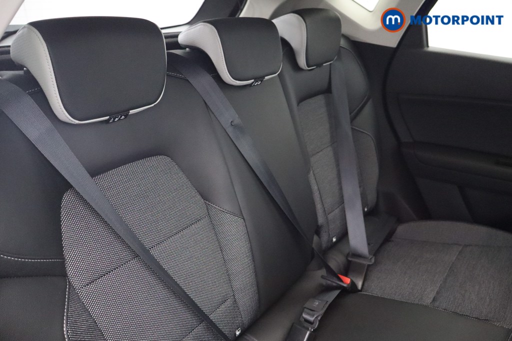 Renault Captur Bose Launch Edition Automatic Petrol SUV - Stock Number (1562326) - 21st supplementary image