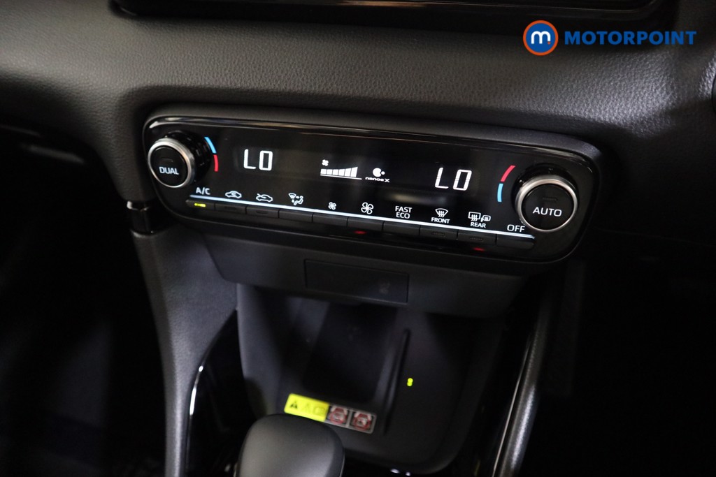 Toyota Yaris Premiere Edition Automatic Petrol-Electric Hybrid Hatchback - Stock Number (1562329) - 7th supplementary image