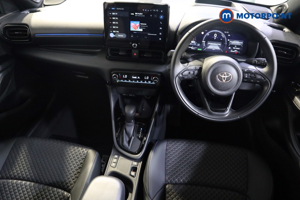 Toyota Yaris Premiere Edition Automatic Petrol-Electric Hybrid Hatchback - Stock Number (1562329) - 1st supplementary image