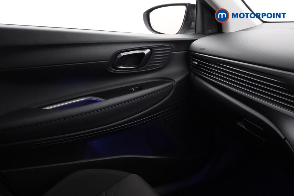 Hyundai Bayon Premium Automatic Petrol-Electric Hybrid SUV - Stock Number (1562344) - 7th supplementary image