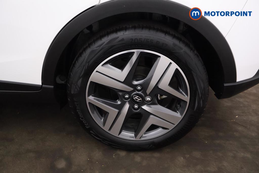 Hyundai Bayon Premium Automatic Petrol-Electric Hybrid SUV - Stock Number (1562344) - 19th supplementary image